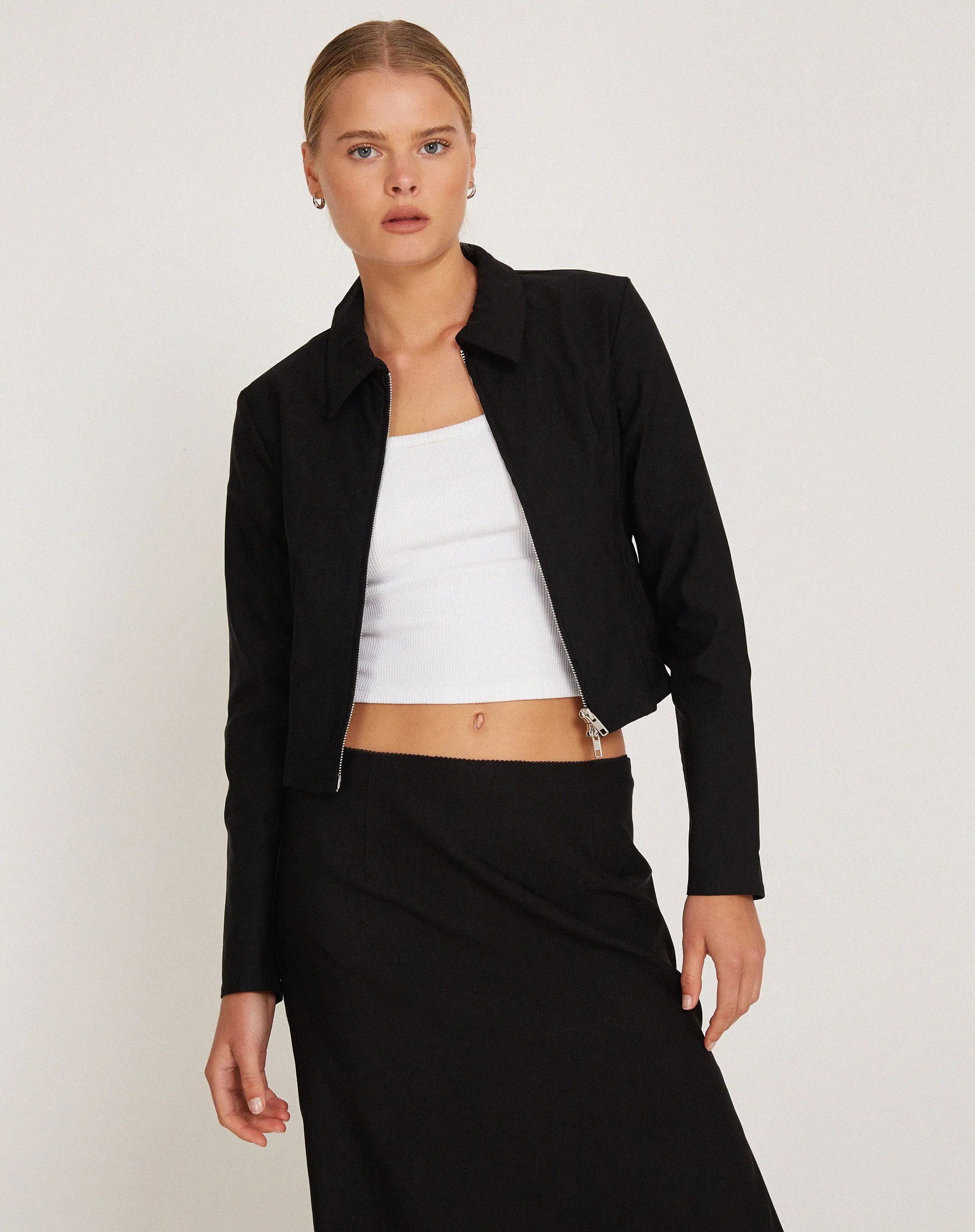 Carson Cropped Jacket in Black