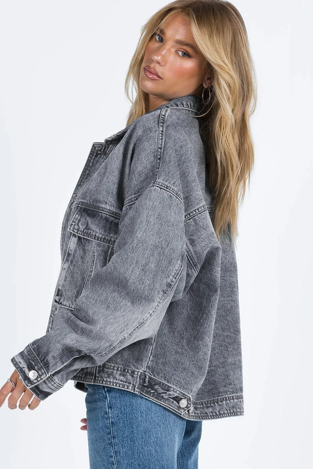 Casual Gray Denim Jacket with Drop Shoulder and Chest Pockets