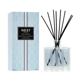 Driftwood & Chamomile Reed Diffuser 5.9 fl.oz/175 ml by Nest New York